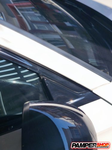 Honda Civic FE ติดสติ๊กเกอร์ เคฟล่า ฝาท้ายเฉพาะชิ้นล่าง + ขอบคิ้วกระจกรถทั้งคัน เป็นดำเงา