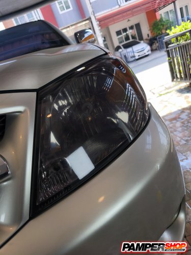 Toyota Vigo ขัดไฟหน้า + หุ้มฟิล์มไฟ สีดำอ่อน Smoke เกรด TPH 3 ปี